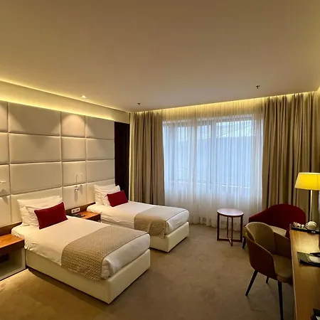 ميباس 5* موستار
